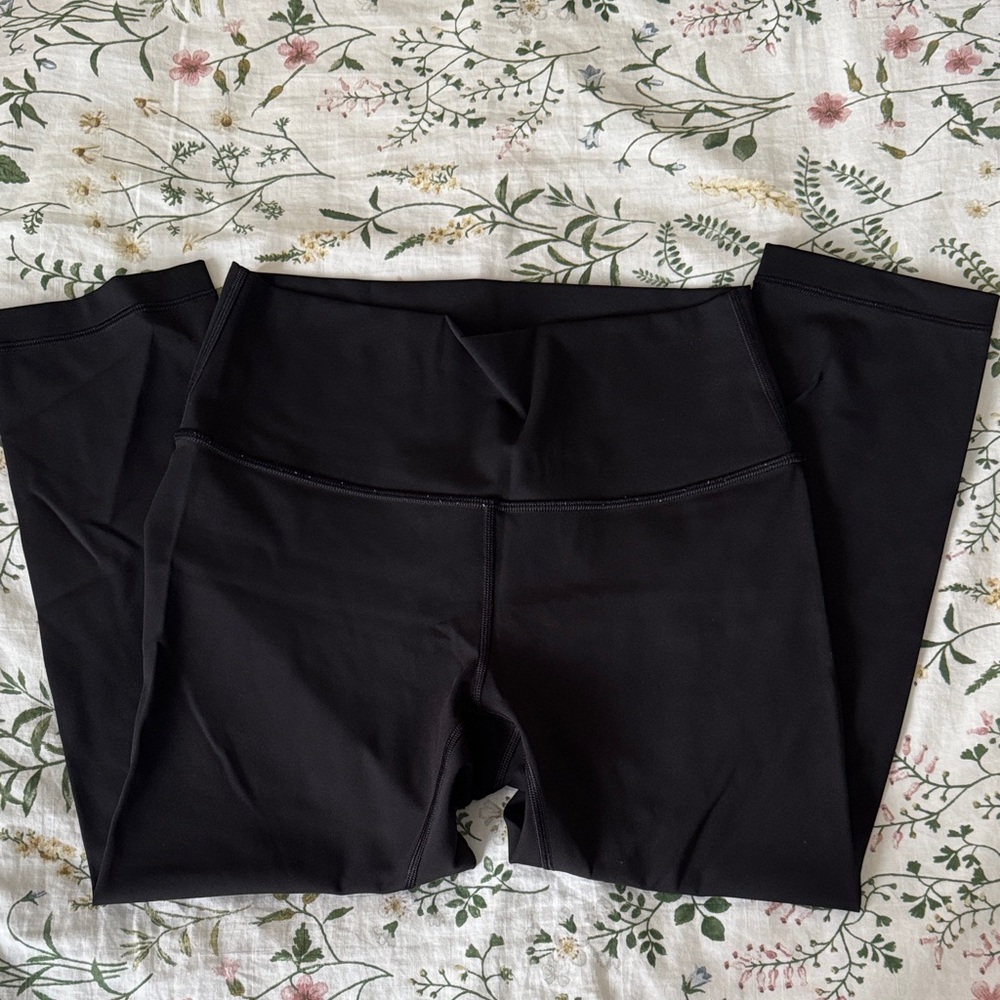 Lululemon Athletica Cropped Black Leggings